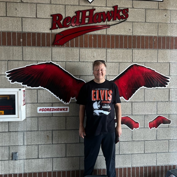 Meet your Posher, Rob - Picture 1 of 1